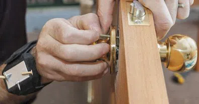 Amber Locksmith Store Los Angeles, CA 310-736-9669 Amber Locksmith Store Los Angeles, CA 310-736-9669 - Install-new-lock